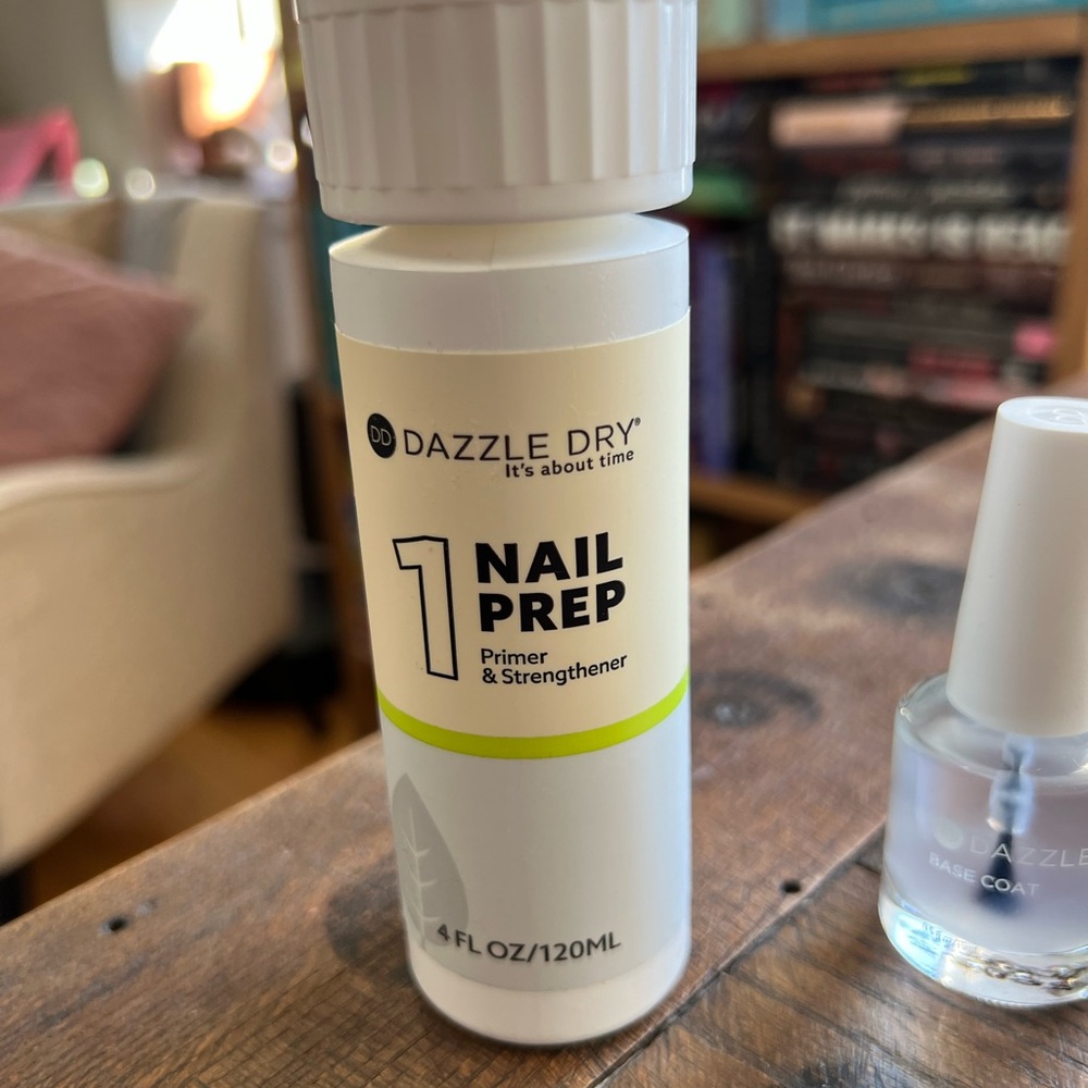 New - Dazzle Dry Nail Care Kit w/o polish - Picture 2 of 5